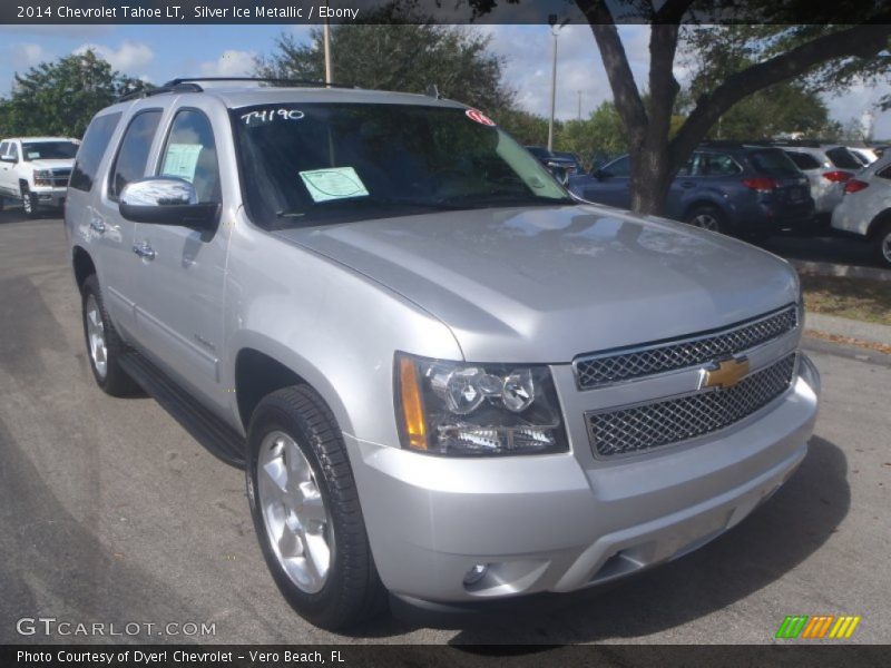Front 3/4 View of 2014 Tahoe LT