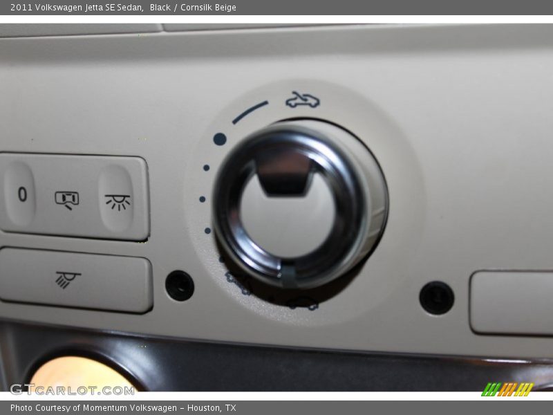 Black / Cornsilk Beige 2011 Volkswagen Jetta SE Sedan