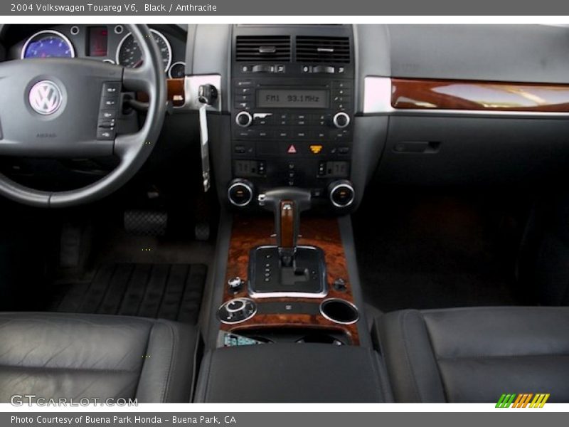 Black / Anthracite 2004 Volkswagen Touareg V6