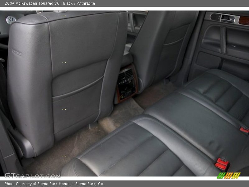Black / Anthracite 2004 Volkswagen Touareg V6