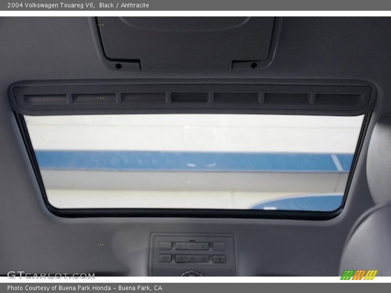 Black / Anthracite 2004 Volkswagen Touareg V6