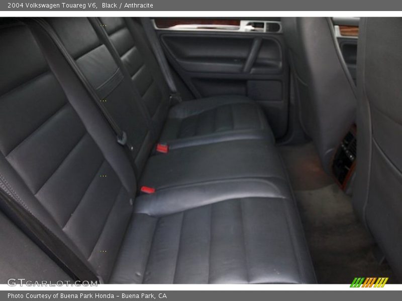 Black / Anthracite 2004 Volkswagen Touareg V6