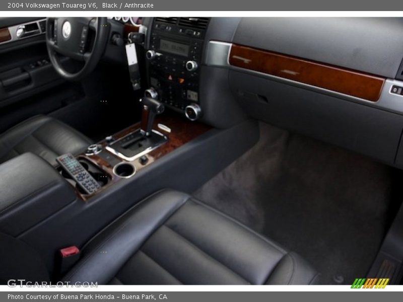 Black / Anthracite 2004 Volkswagen Touareg V6