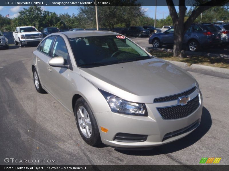 Champagne Silver Metallic / Jet Black 2014 Chevrolet Cruze LT