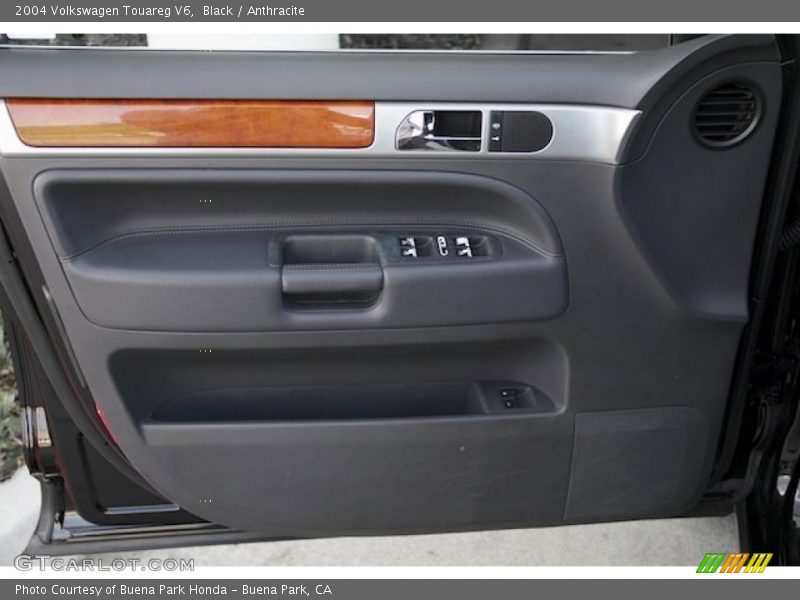 Black / Anthracite 2004 Volkswagen Touareg V6