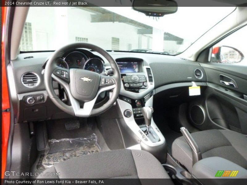 Red Hot / Jet Black 2014 Chevrolet Cruze LT