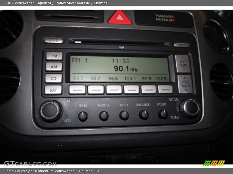 Reflex Silver Metallic / Charcoal 2009 Volkswagen Tiguan SE