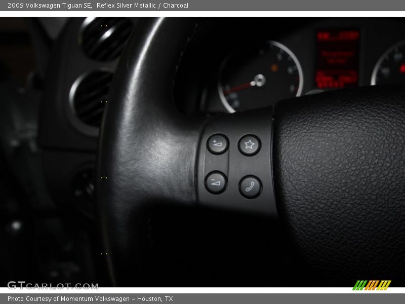 Reflex Silver Metallic / Charcoal 2009 Volkswagen Tiguan SE