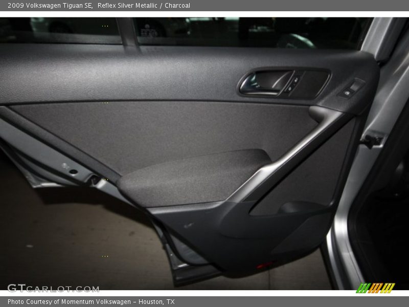 Reflex Silver Metallic / Charcoal 2009 Volkswagen Tiguan SE