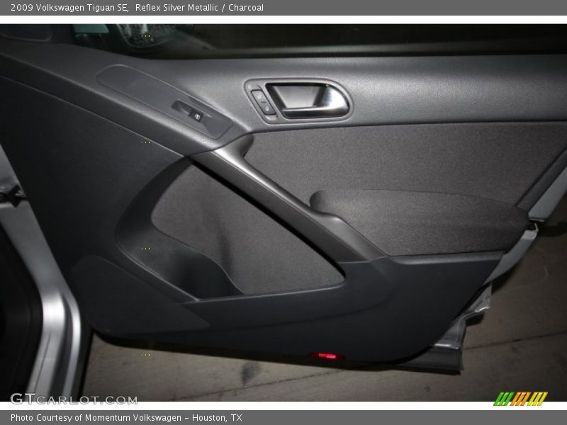 Reflex Silver Metallic / Charcoal 2009 Volkswagen Tiguan SE