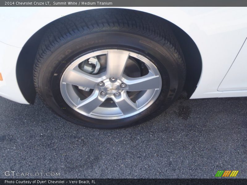Summit White / Medium Titanium 2014 Chevrolet Cruze LT