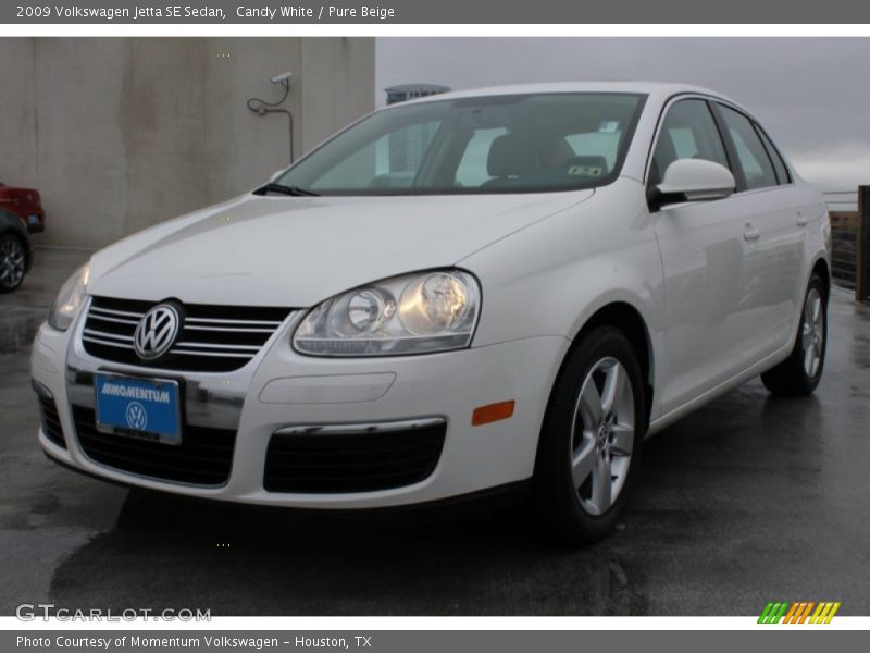 Candy White / Pure Beige 2009 Volkswagen Jetta SE Sedan