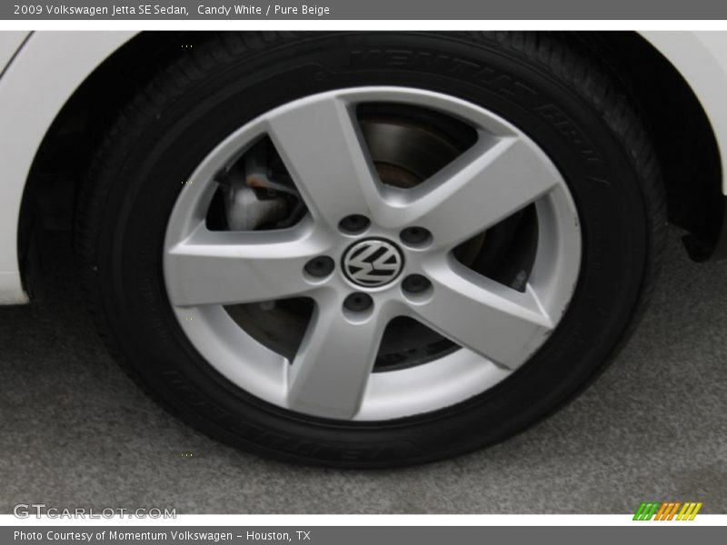 Candy White / Pure Beige 2009 Volkswagen Jetta SE Sedan