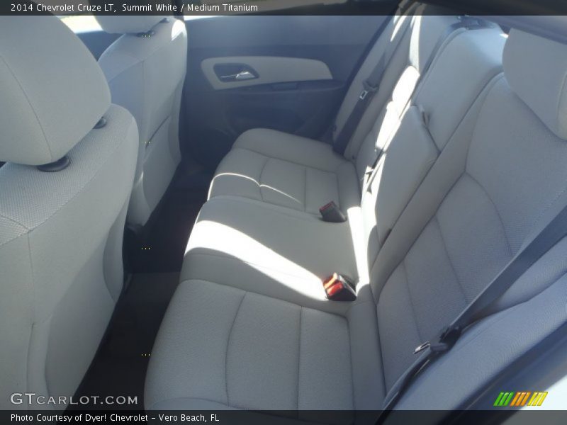 Summit White / Medium Titanium 2014 Chevrolet Cruze LT