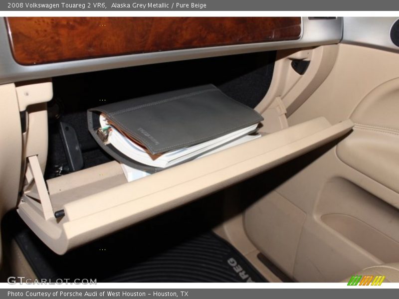 Alaska Grey Metallic / Pure Beige 2008 Volkswagen Touareg 2 VR6