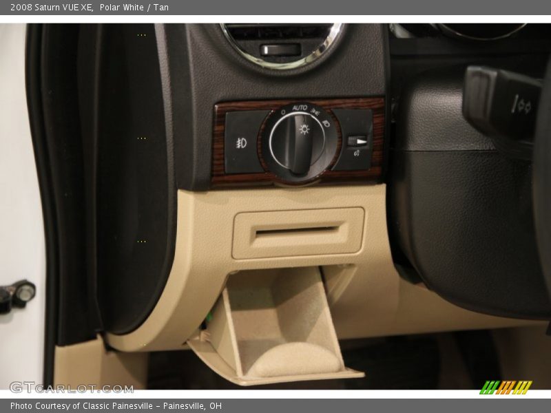 Polar White / Tan 2008 Saturn VUE XE