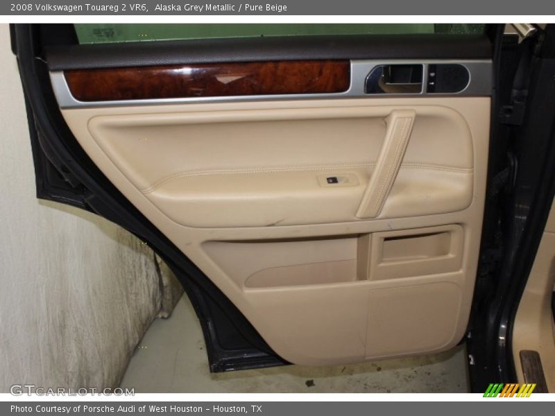 Alaska Grey Metallic / Pure Beige 2008 Volkswagen Touareg 2 VR6