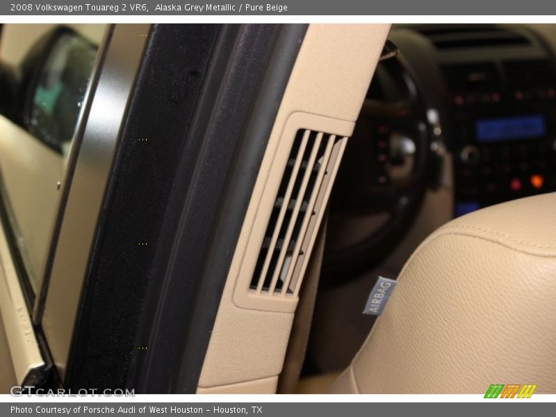 Alaska Grey Metallic / Pure Beige 2008 Volkswagen Touareg 2 VR6
