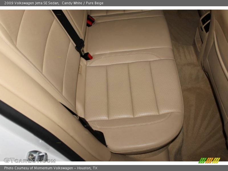 Candy White / Pure Beige 2009 Volkswagen Jetta SE Sedan