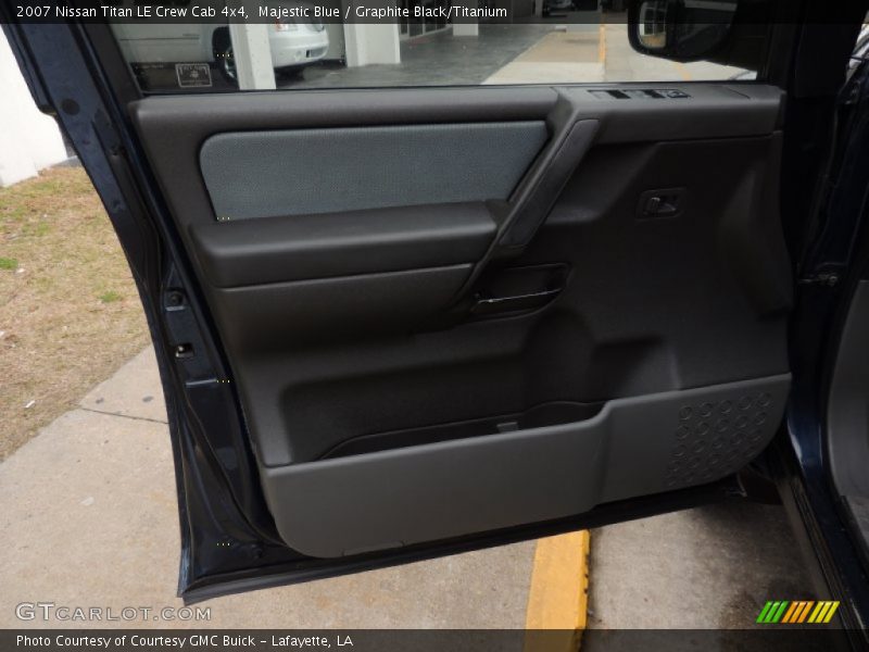Majestic Blue / Graphite Black/Titanium 2007 Nissan Titan LE Crew Cab 4x4