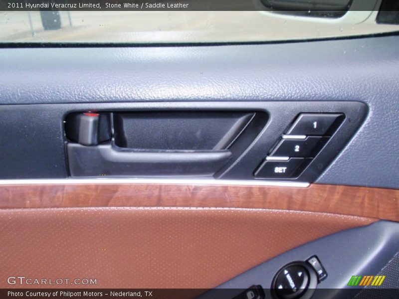 Stone White / Saddle Leather 2011 Hyundai Veracruz Limited