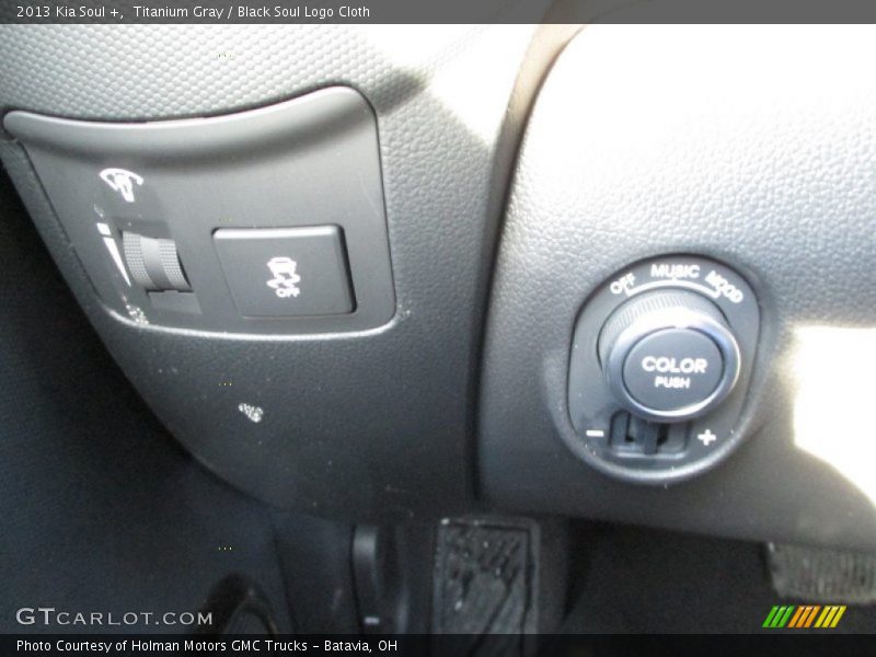 Titanium Gray / Black Soul Logo Cloth 2013 Kia Soul +