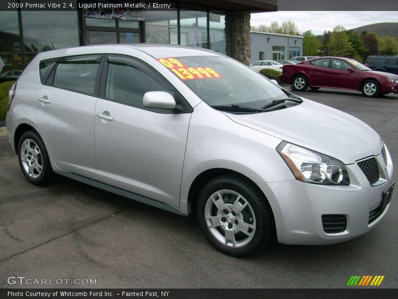 Liquid Platinum Metallic / Ebony 2009 Pontiac Vibe 2.4