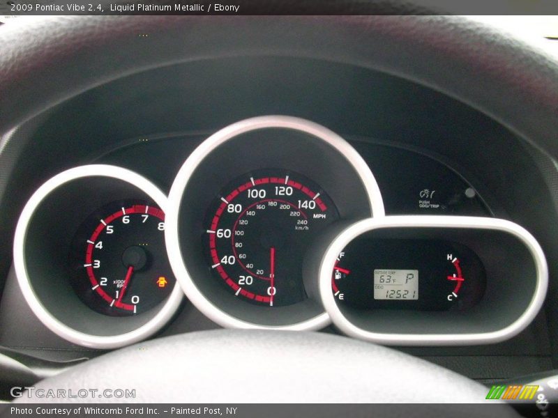 Liquid Platinum Metallic / Ebony 2009 Pontiac Vibe 2.4