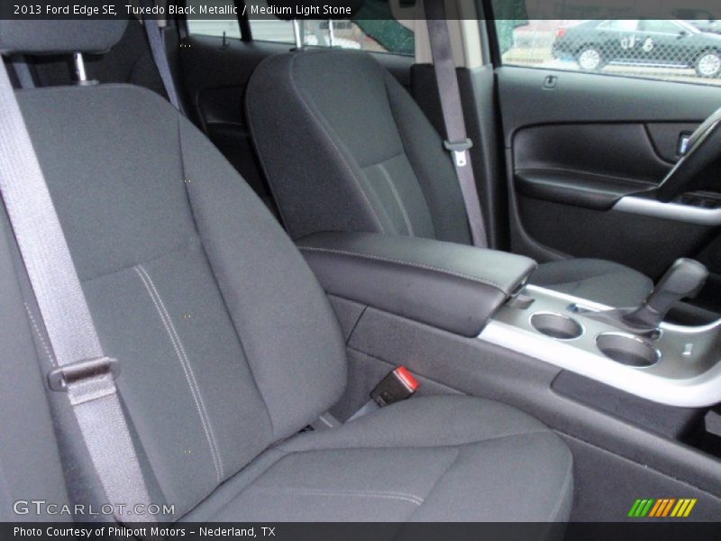 Tuxedo Black Metallic / Medium Light Stone 2013 Ford Edge SE