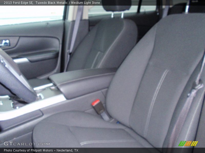 Tuxedo Black Metallic / Medium Light Stone 2013 Ford Edge SE