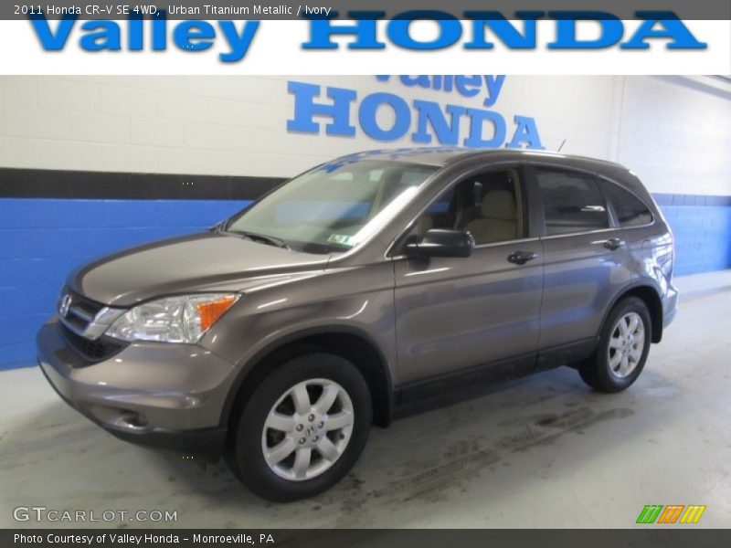 Urban Titanium Metallic / Ivory 2011 Honda CR-V SE 4WD