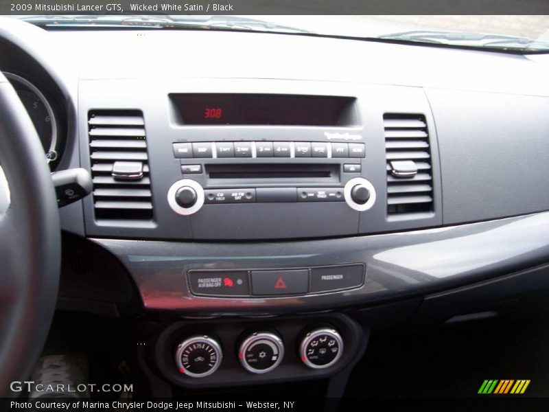 Wicked White Satin / Black 2009 Mitsubishi Lancer GTS