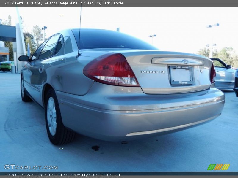 Arizona Beige Metallic / Medium/Dark Pebble 2007 Ford Taurus SE