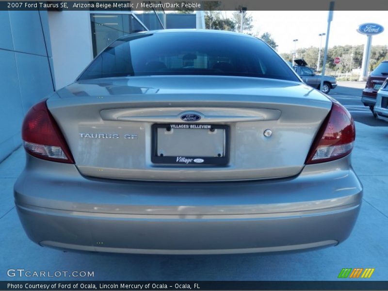 Arizona Beige Metallic / Medium/Dark Pebble 2007 Ford Taurus SE