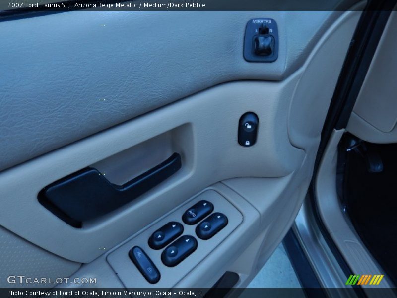 Arizona Beige Metallic / Medium/Dark Pebble 2007 Ford Taurus SE
