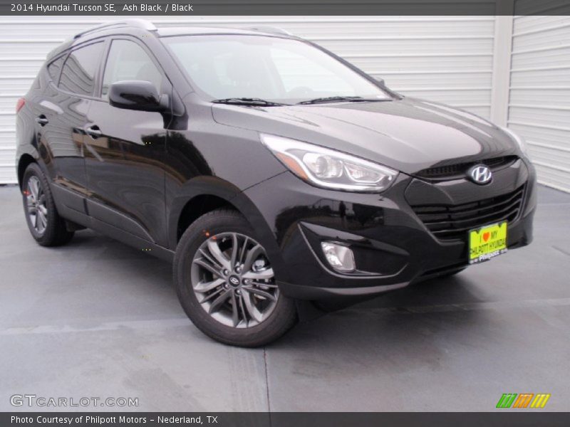 Ash Black / Black 2014 Hyundai Tucson SE