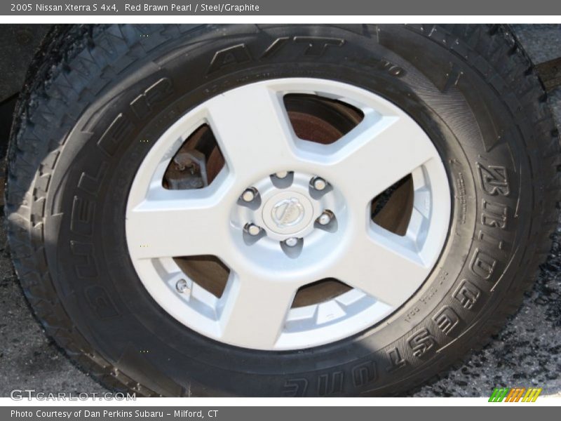 Red Brawn Pearl / Steel/Graphite 2005 Nissan Xterra S 4x4