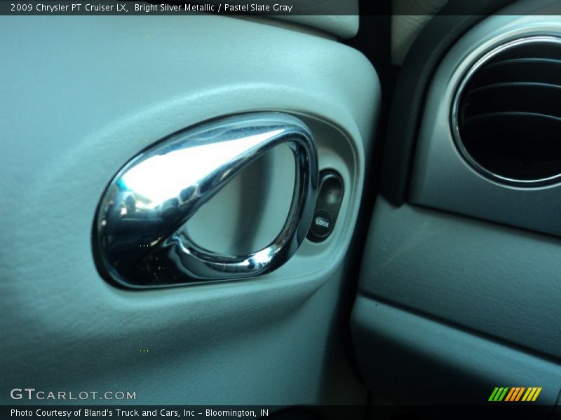 Bright Silver Metallic / Pastel Slate Gray 2009 Chrysler PT Cruiser LX