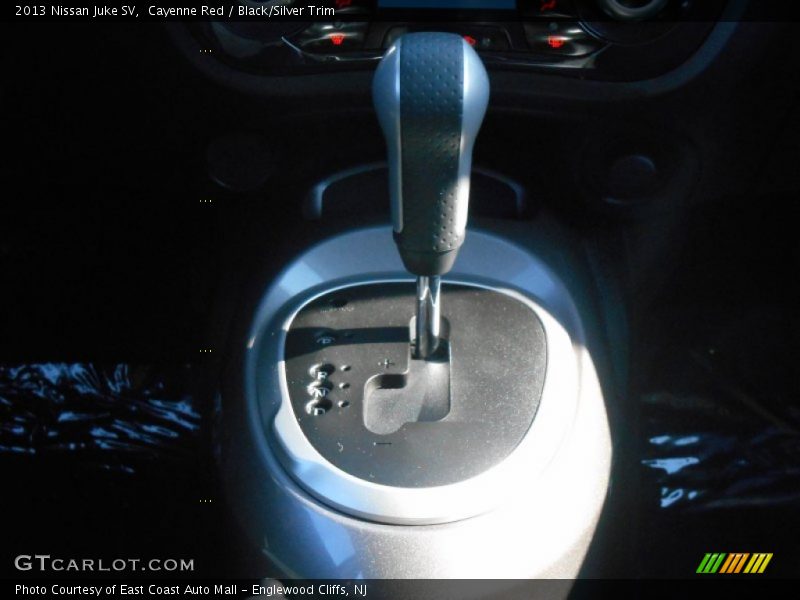 Cayenne Red / Black/Silver Trim 2013 Nissan Juke SV