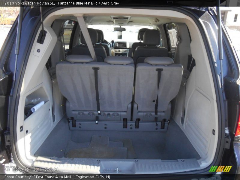 Tanzanite Blue Metallic / Aero Gray 2010 Volkswagen Routan SE