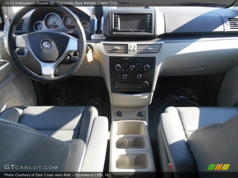 Tanzanite Blue Metallic / Aero Gray 2010 Volkswagen Routan SE