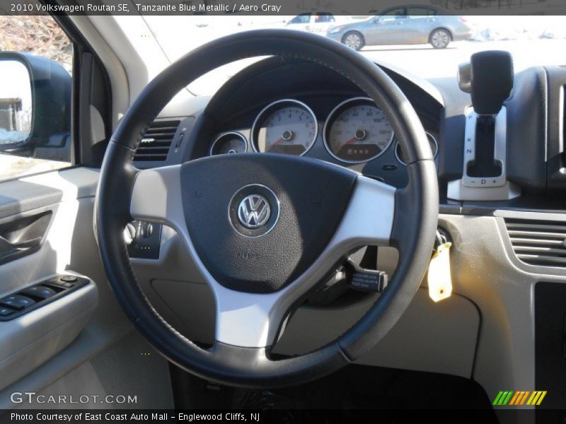Tanzanite Blue Metallic / Aero Gray 2010 Volkswagen Routan SE