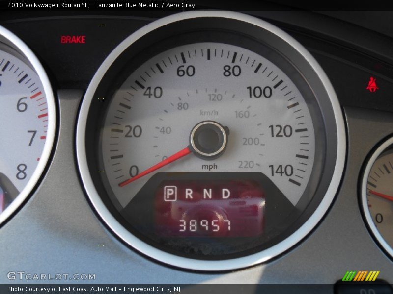 Tanzanite Blue Metallic / Aero Gray 2010 Volkswagen Routan SE