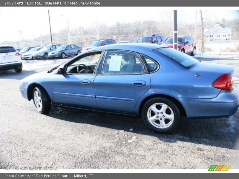 Blue Metallic / Medium Graphite 2002 Ford Taurus SE