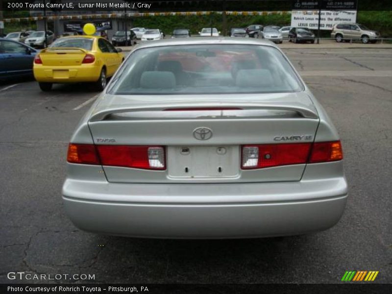 Lunar Mist Metallic / Gray 2000 Toyota Camry LE