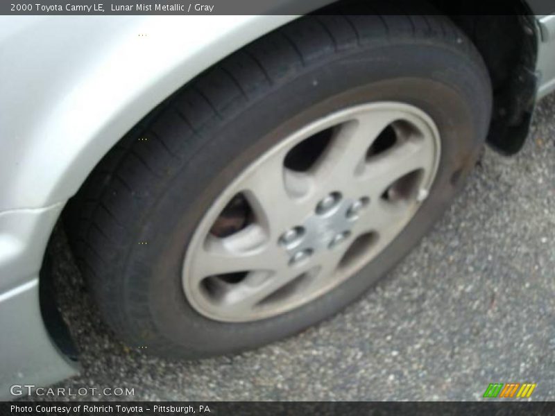 Lunar Mist Metallic / Gray 2000 Toyota Camry LE