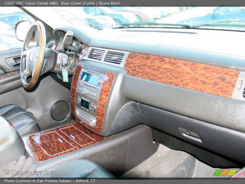 Blue-Green Crystal / Ebony Black 2007 GMC Yukon Denali AWD