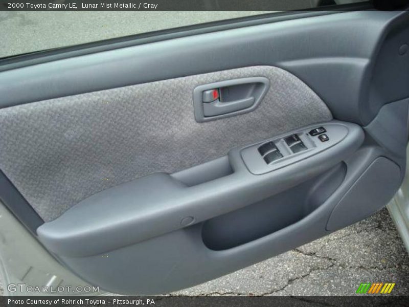 Lunar Mist Metallic / Gray 2000 Toyota Camry LE