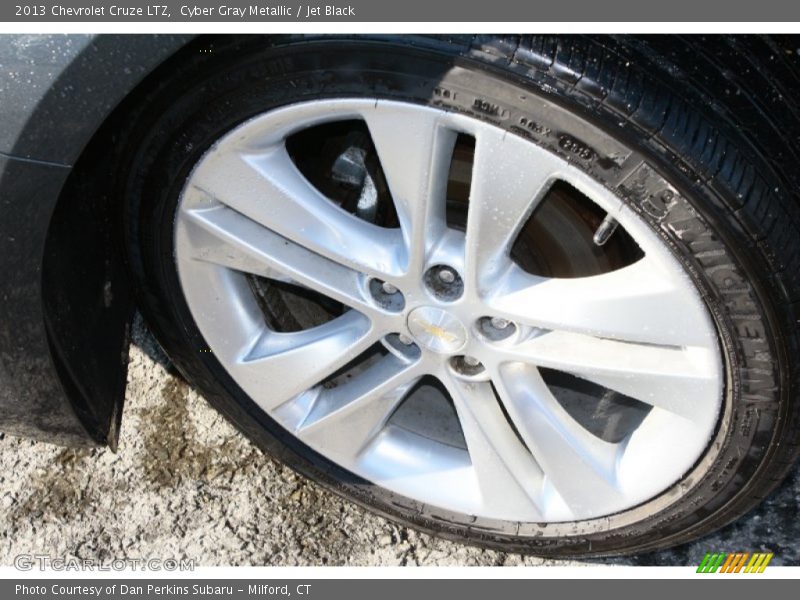 Cyber Gray Metallic / Jet Black 2013 Chevrolet Cruze LTZ