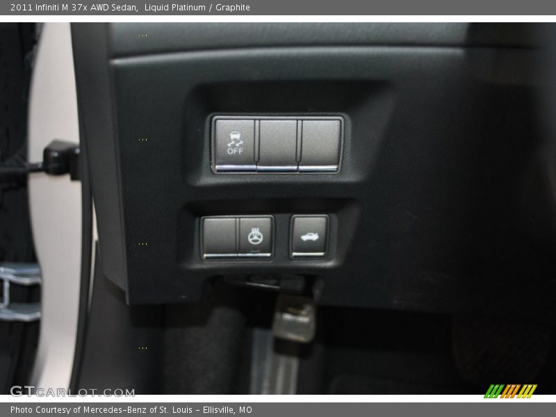 Liquid Platinum / Graphite 2011 Infiniti M 37x AWD Sedan